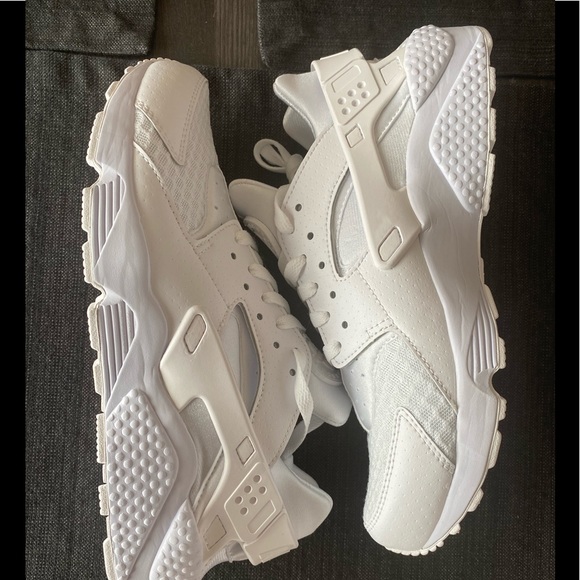 Nike Air Huarrache - Picture 9 of 11